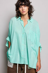 The Dolman Sleeve Chapter: Spring 2026’s Batwing-Soft Shoulder and the Effortless Romance of Fabric That Falls From Arm to Waist in One Continuous Breath