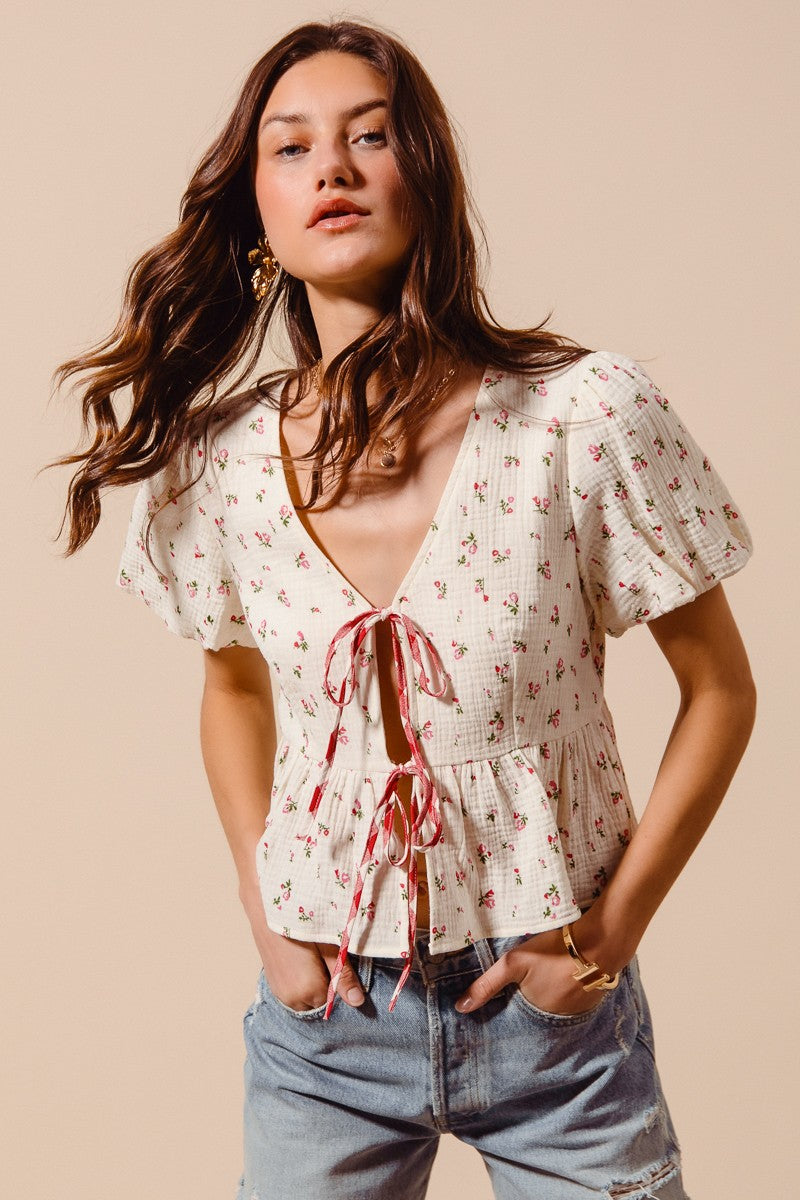 The Eyelet Chapter: Spring 2026’s Cut-Out Cotton Lace and the English-Garden Romance of Tiny Punched Holes That Let the Sunlight Drip Through Your Sleeves