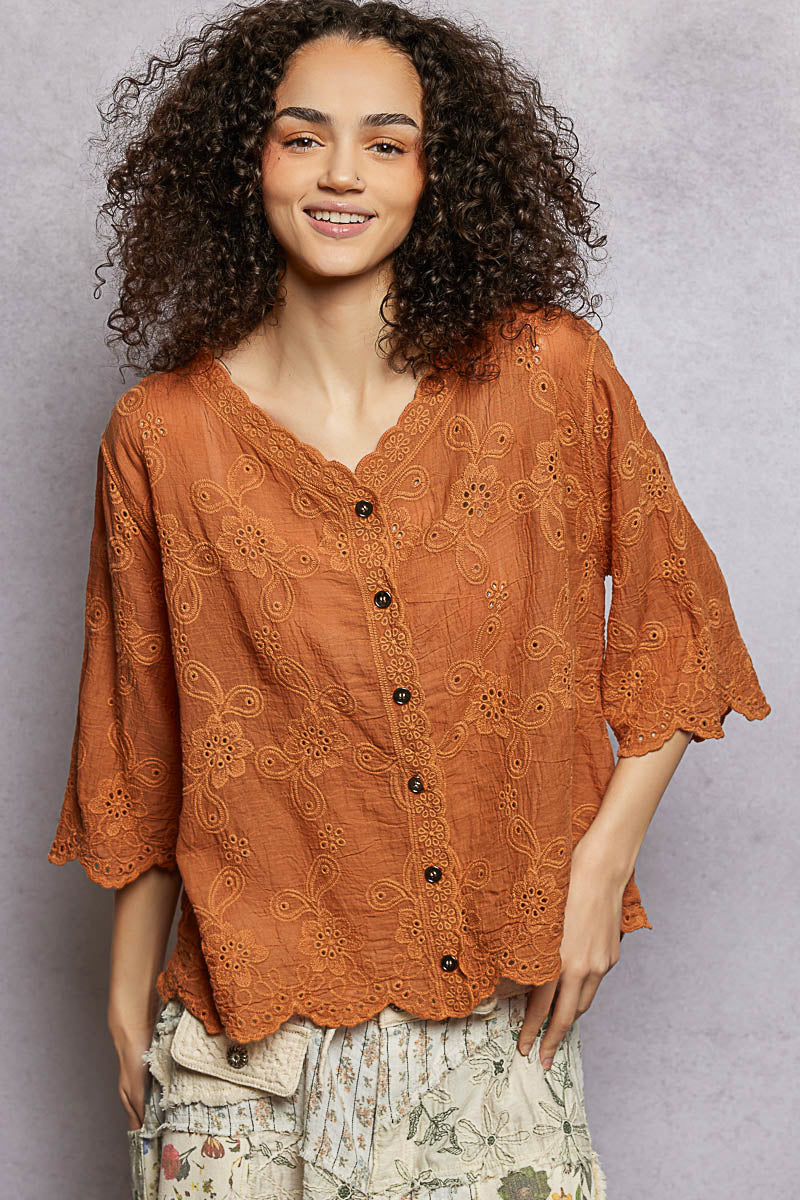 The Scalloped Chapter: Spring 2026’s Wavy-Edge Trim and the Sea-Foam Romance of Hems That Curve Like Petals